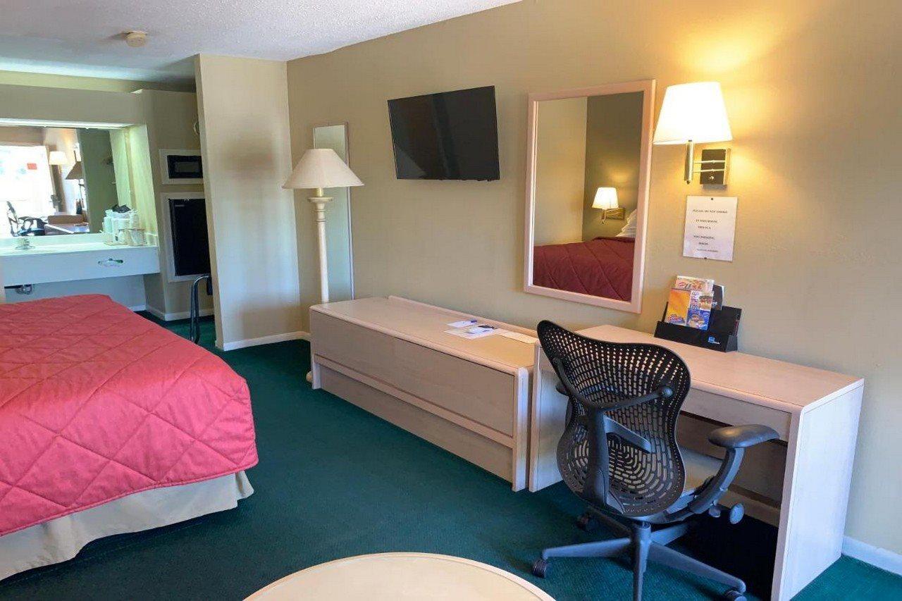 Americas Best Value Inn Meridian Exterior foto
